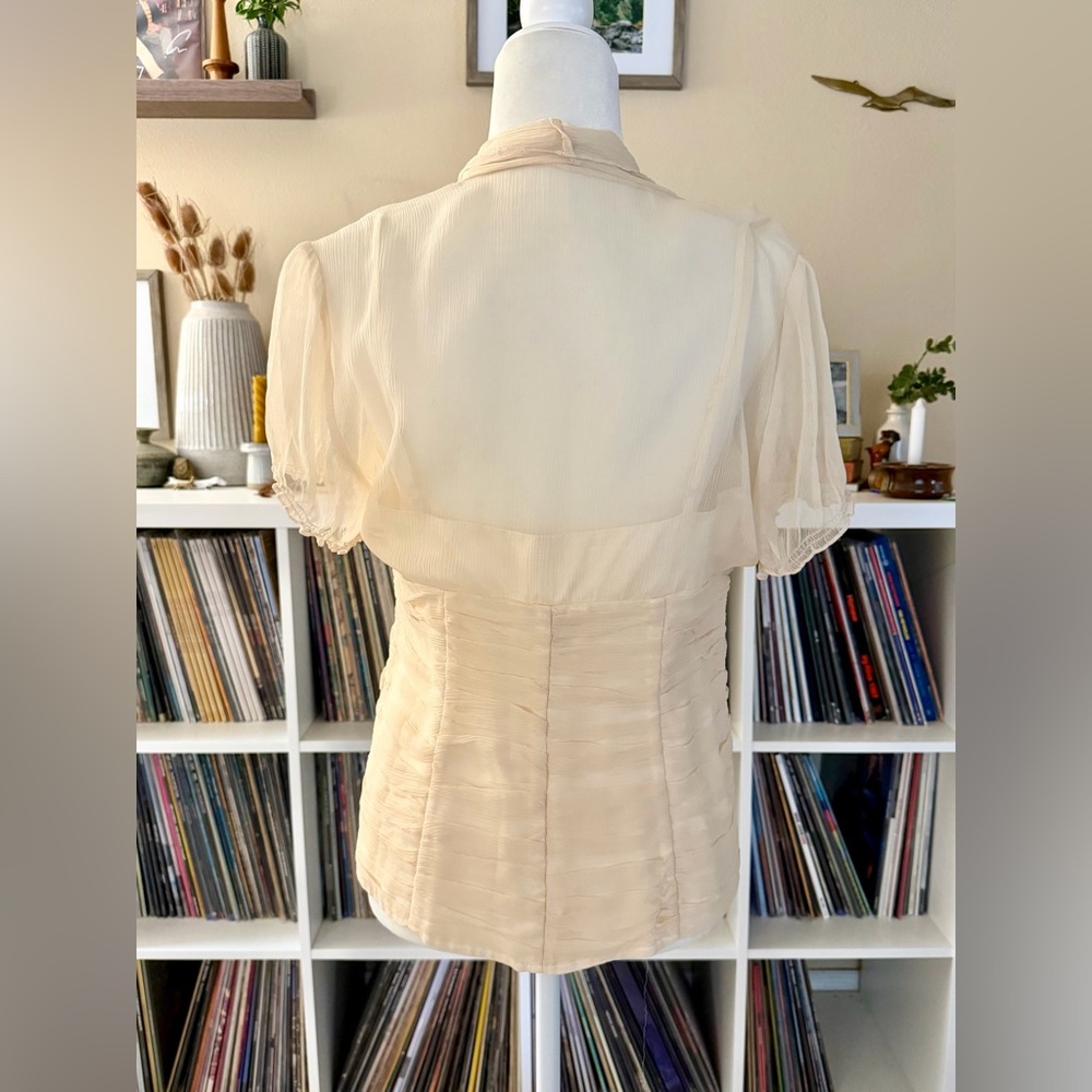 J. Peterman Size 10 Silk Blouse - Picture 2 of 4
